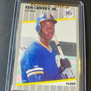Ken Griffey Jr Rookie Card - Fleer